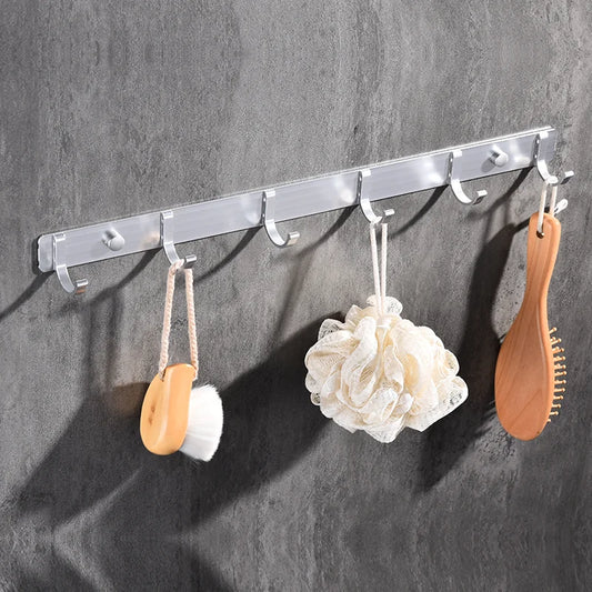 patère porte manteau salle de bain argentée