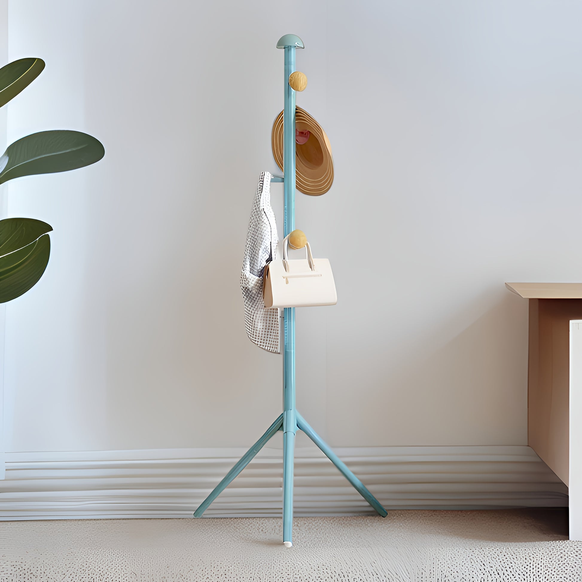 porte manteau enfant sur pied bleu