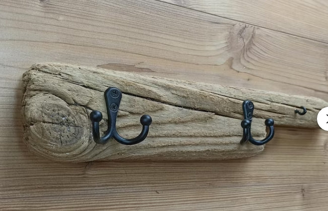 porte manteau mural en bois flotté