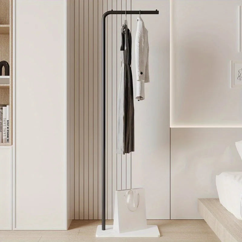 porte manteau moderne sur pied
