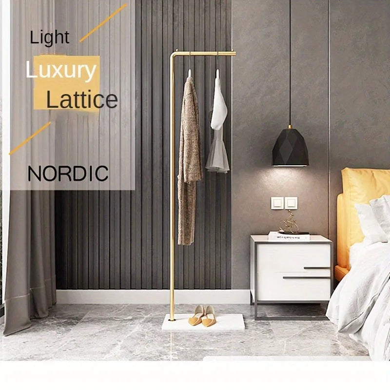 porte manteau moderne sur pied