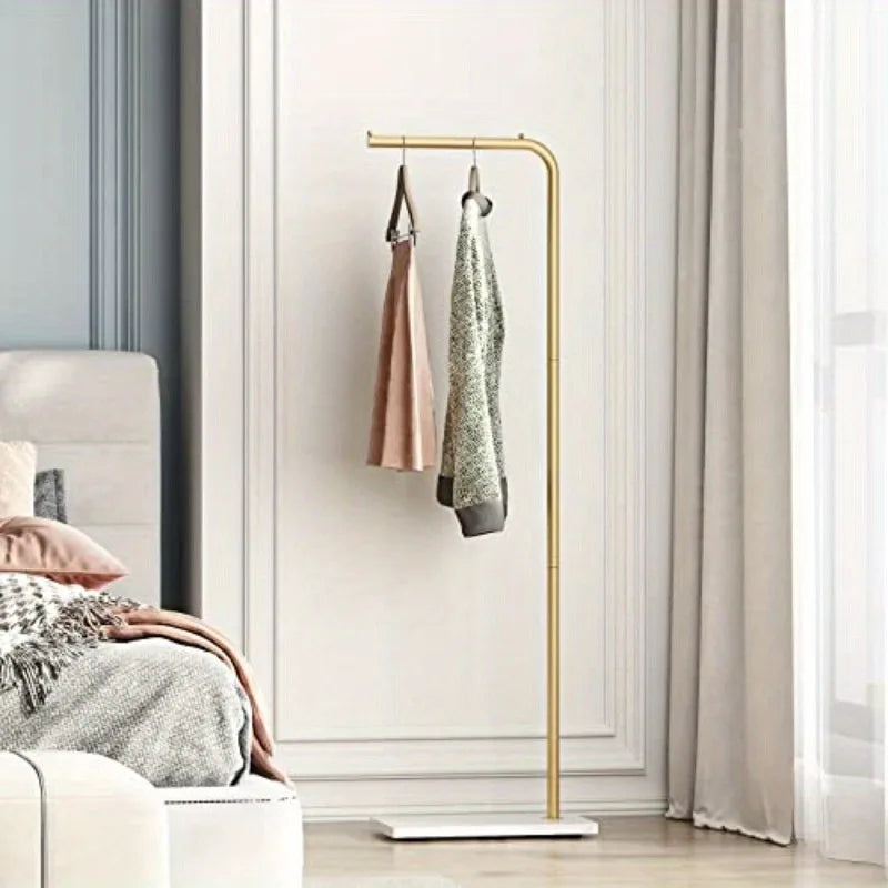 porte manteau moderne sur pied
