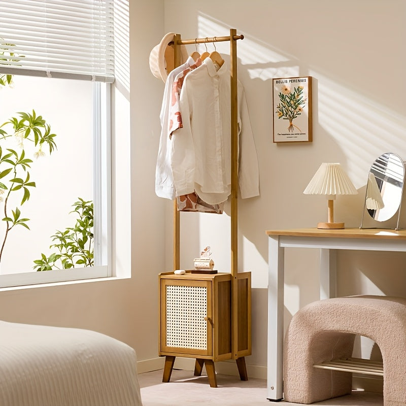 porte manteau en rotin couleur beige