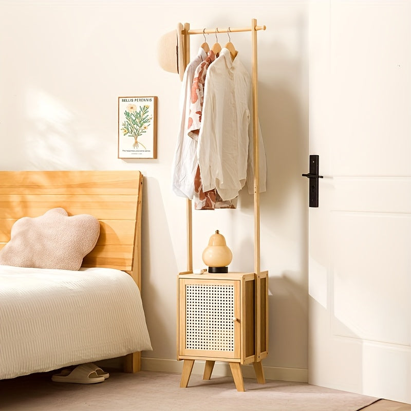 porte manteau en rotin couleur primaire