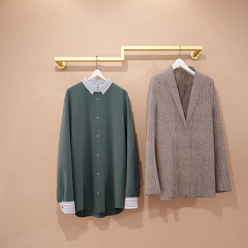 porte manteau mural doré design penderie