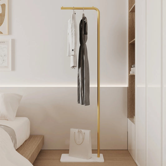 porte manteau sur pied moderne doré